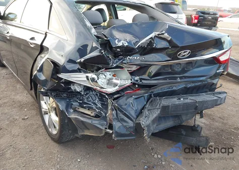 2011 Hyundai Sonata Limited z USA, uszkodzony, nr VIN 5NPEC4AC5BH305321